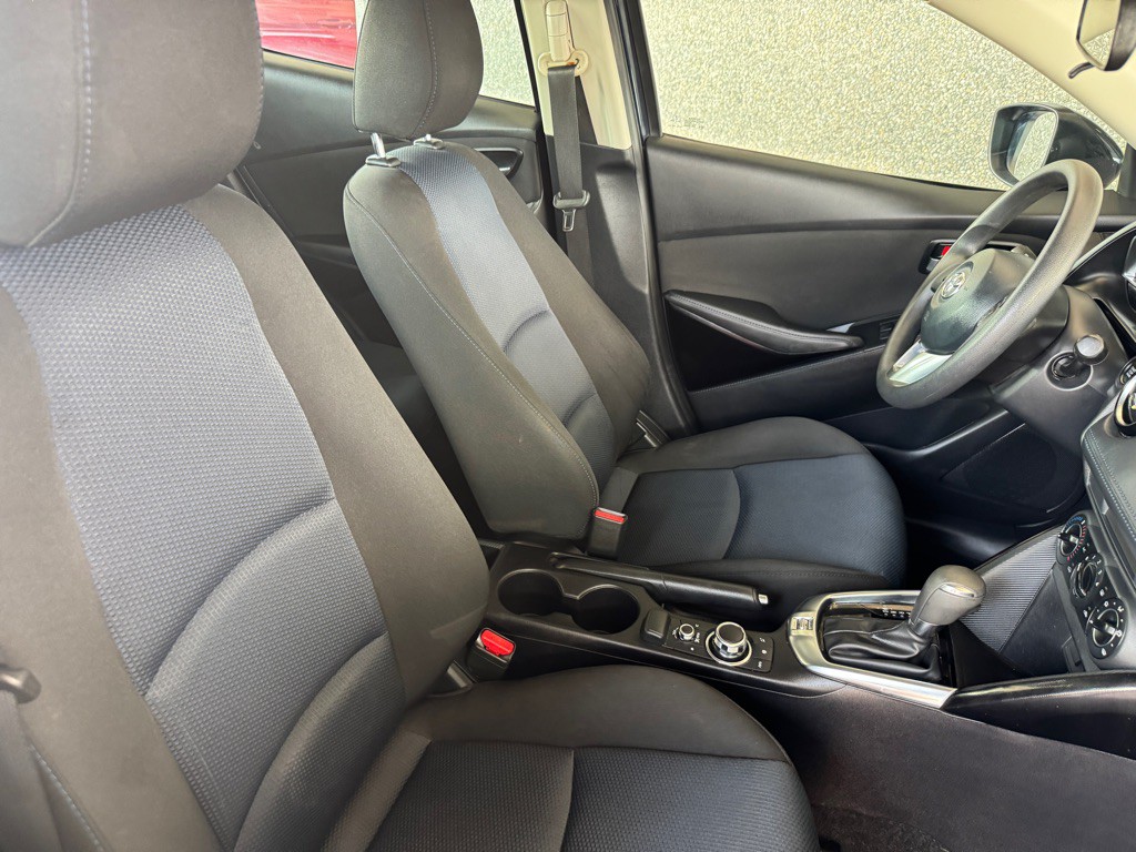2018 Toyota Yaris Image 19