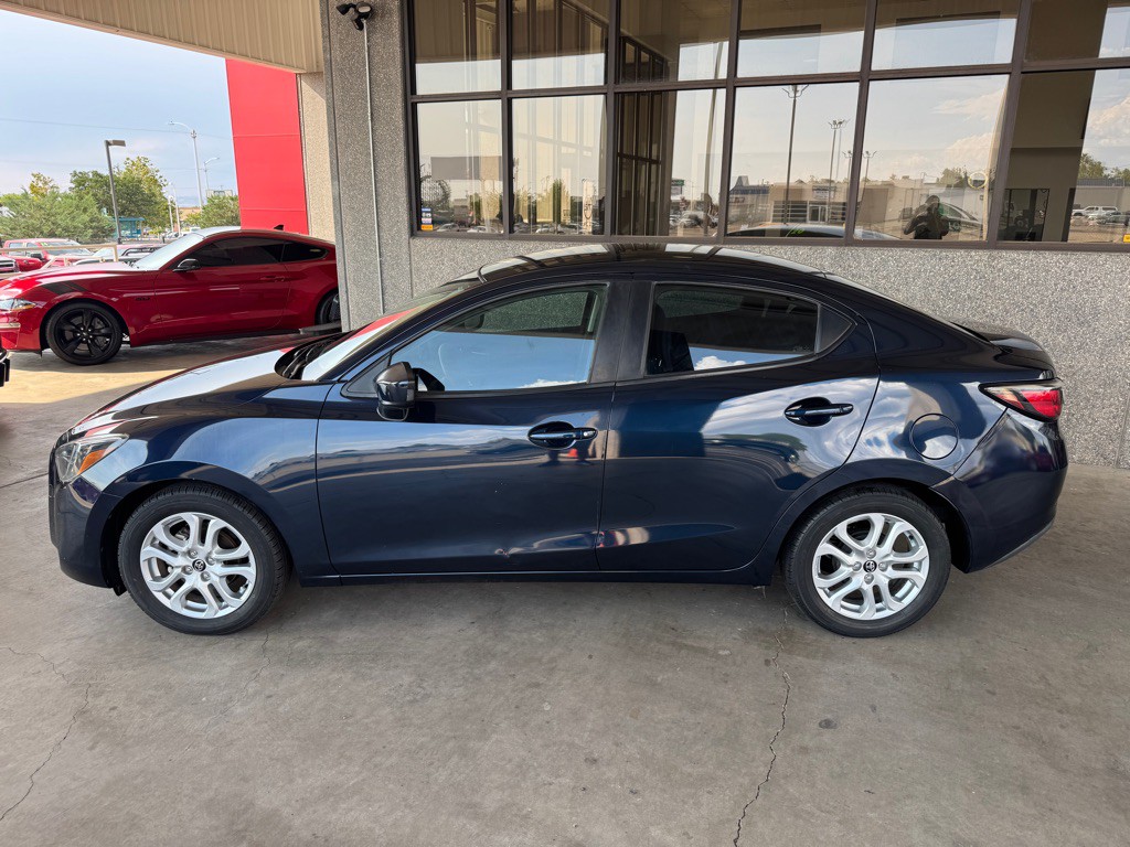 2018 Toyota Yaris Image 26