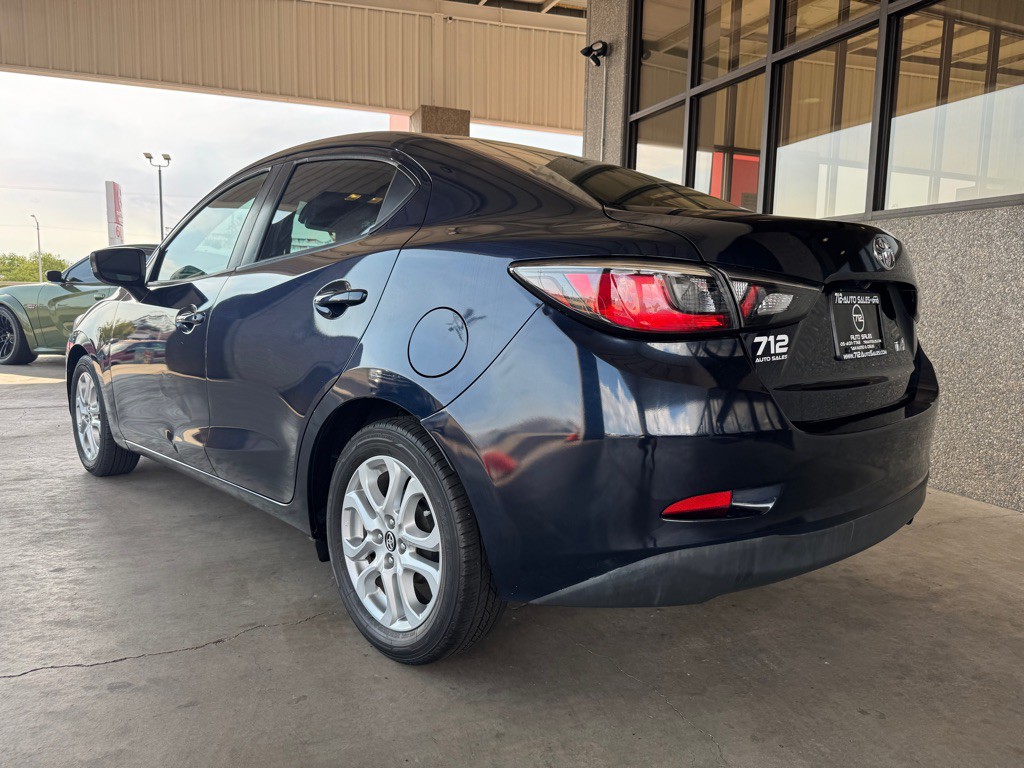 2018 Toyota Yaris Image 29