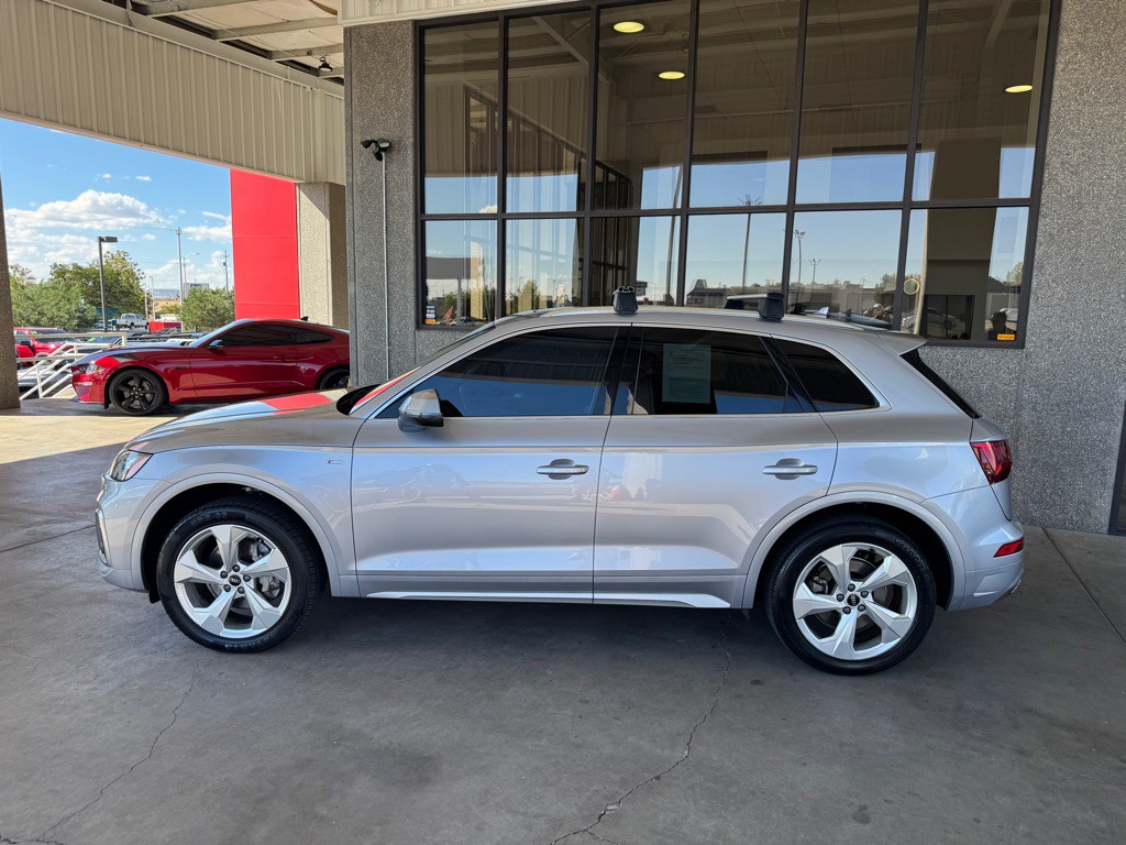 2022 Audi Q5 Image 28