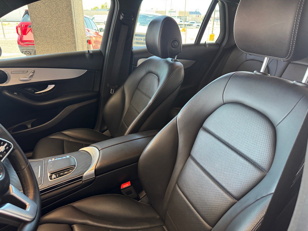 2022 Mercedes-Benz GLC-Class Image 7