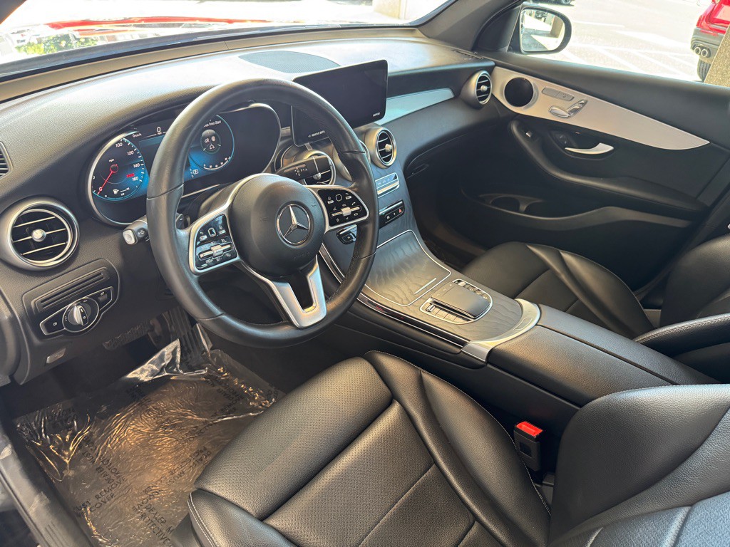 2022 Mercedes-Benz GLC-Class Image 8