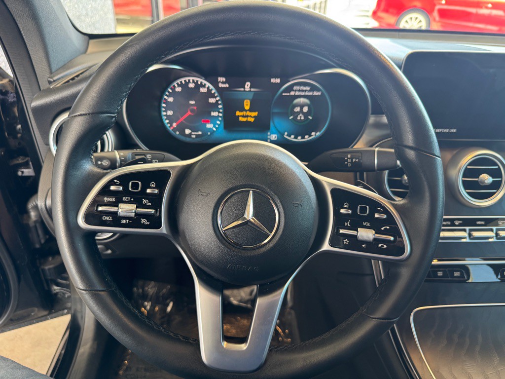 2022 Mercedes-Benz GLC-Class Image 9