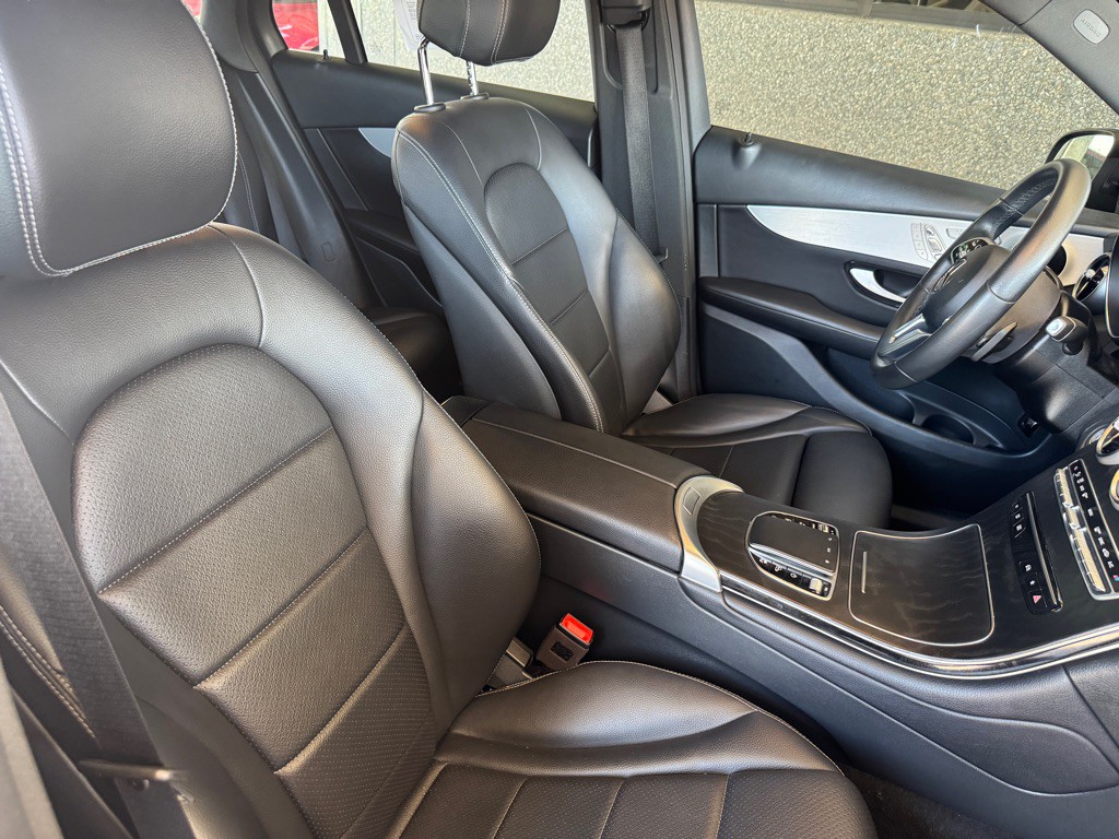 2022 Mercedes-Benz GLC-Class Image 20