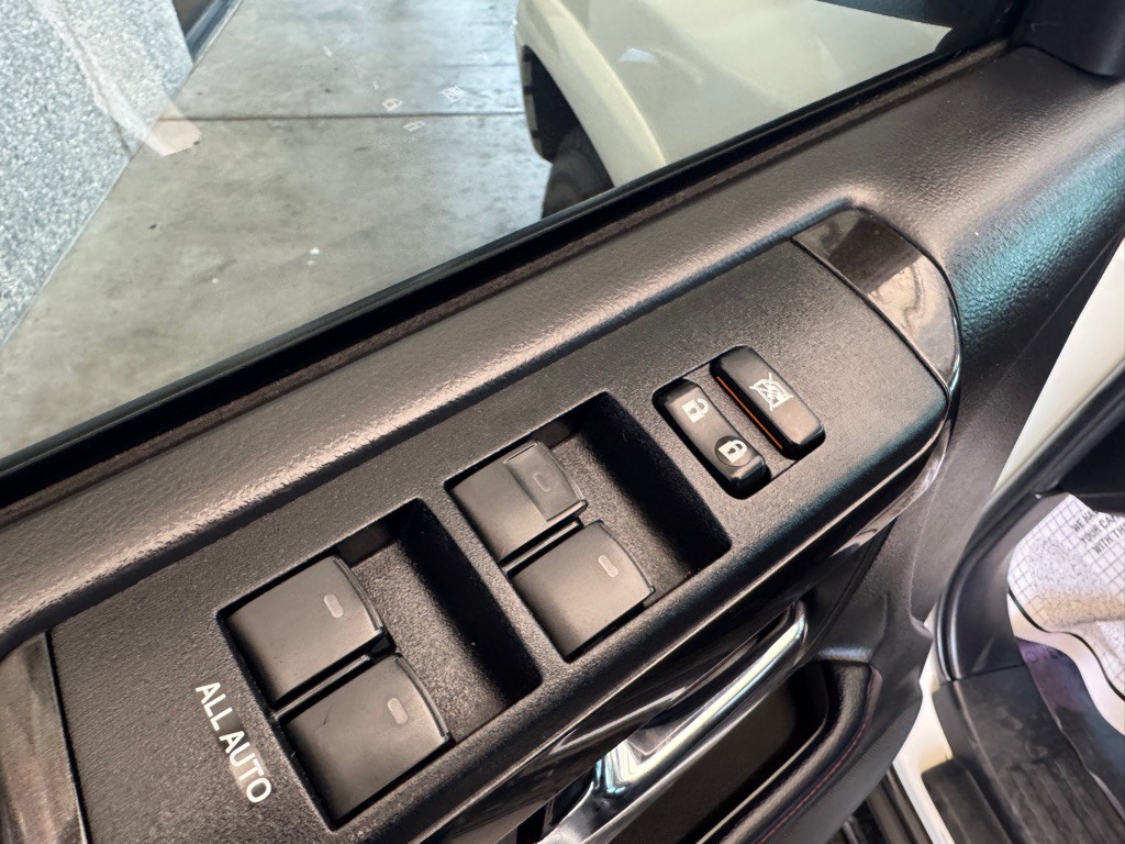 2021 Toyota 4Runner Image 5