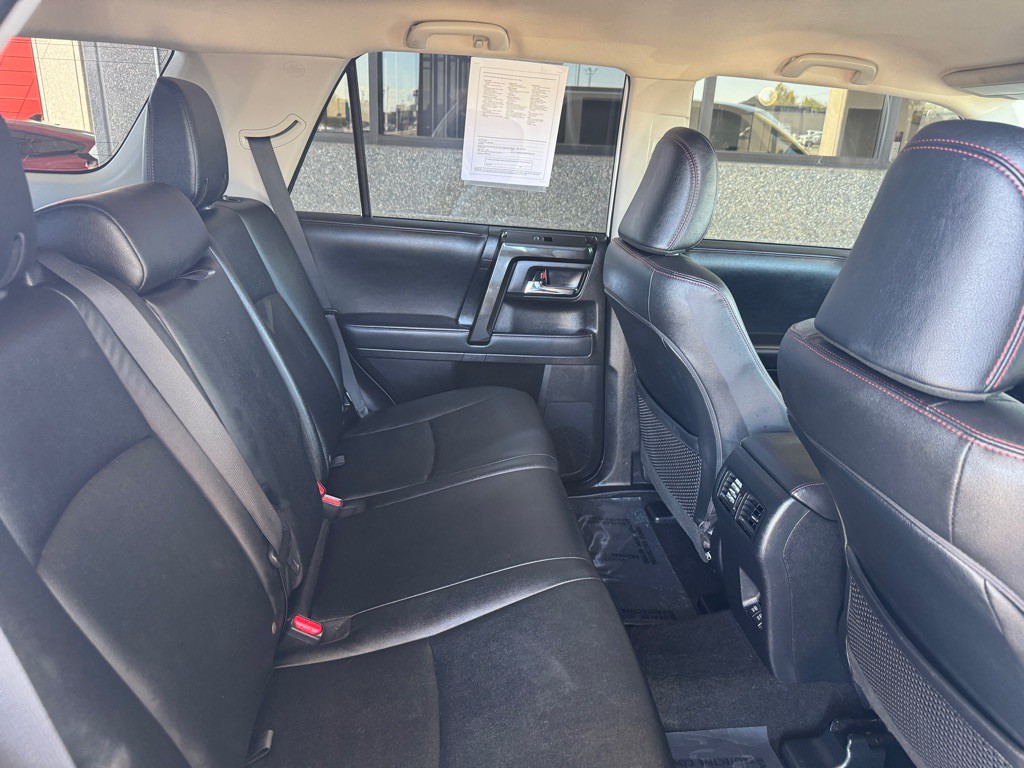 2021 Toyota 4Runner Image 21