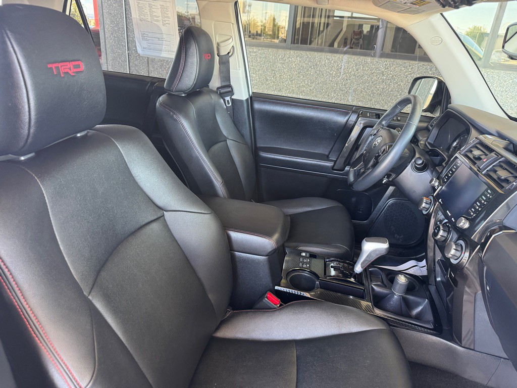 2021 Toyota 4Runner Image 22
