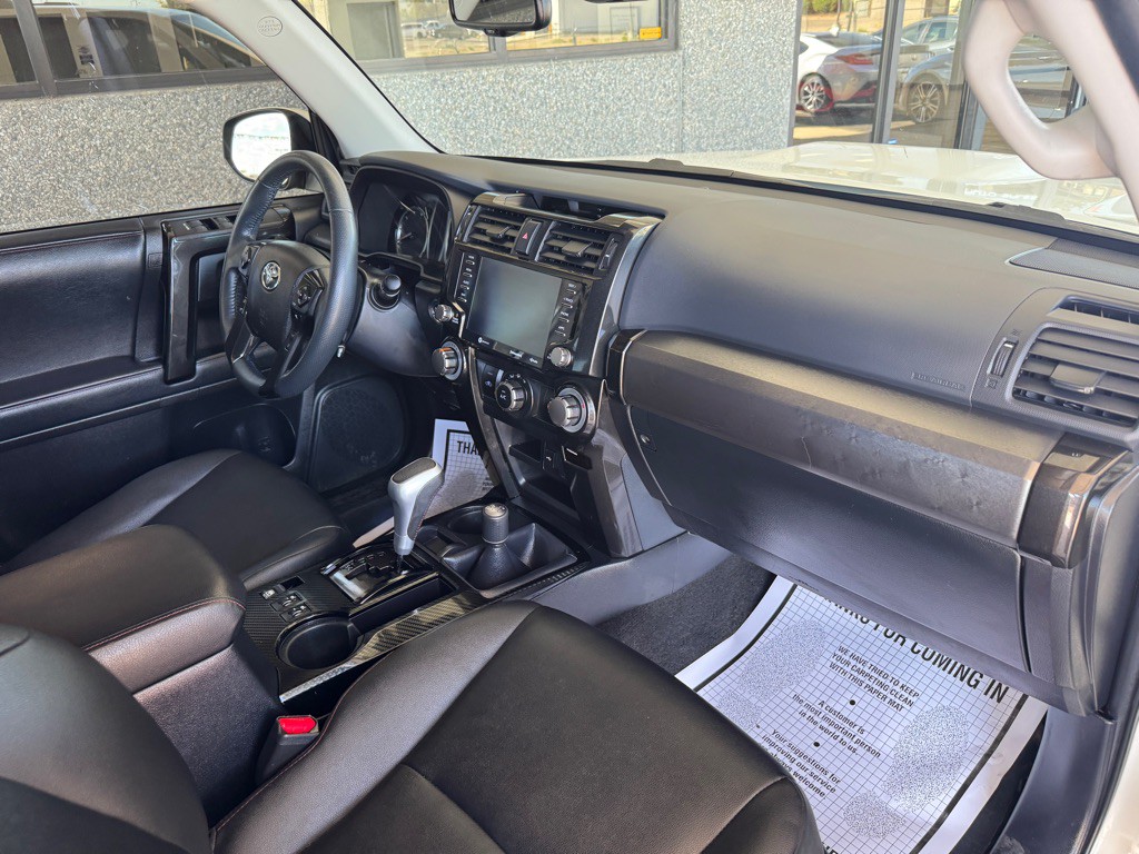 2021 Toyota 4Runner Image 23