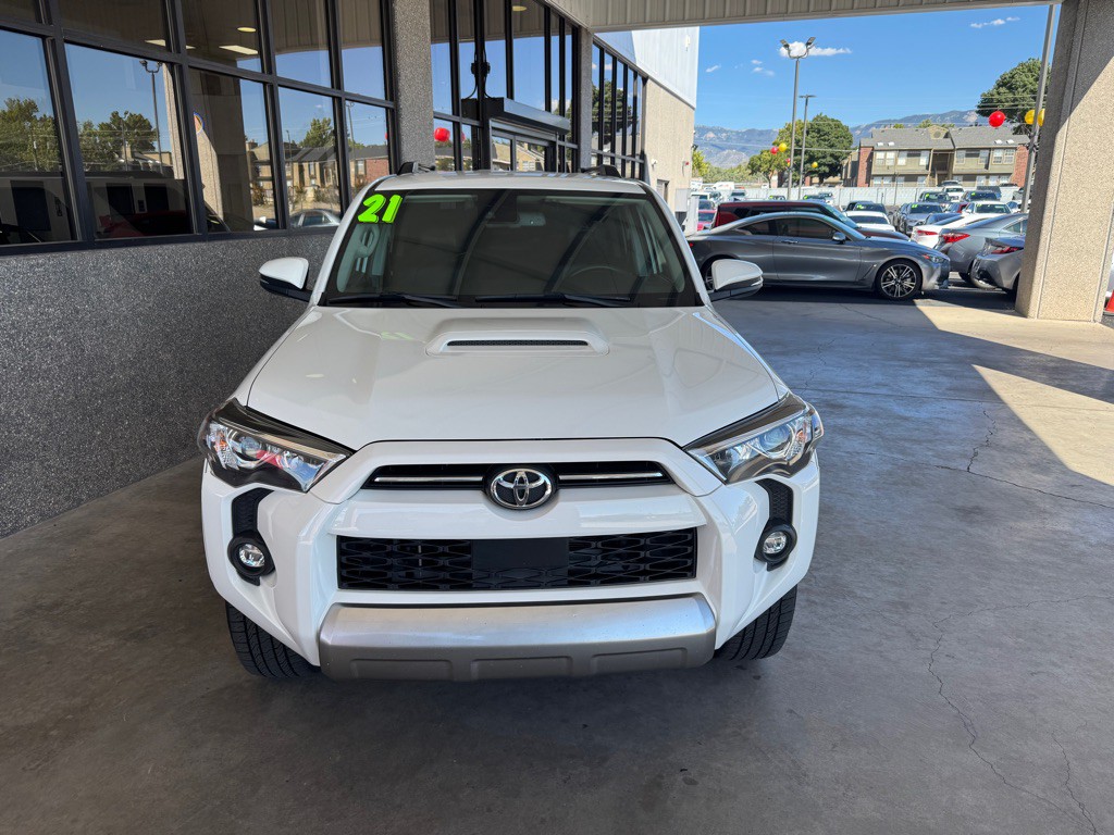 2021 Toyota 4Runner Image 27