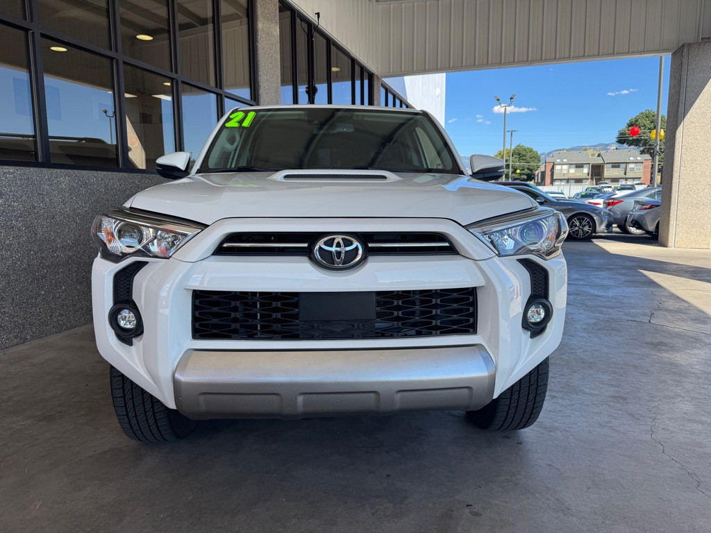 2021 Toyota 4Runner Image 28