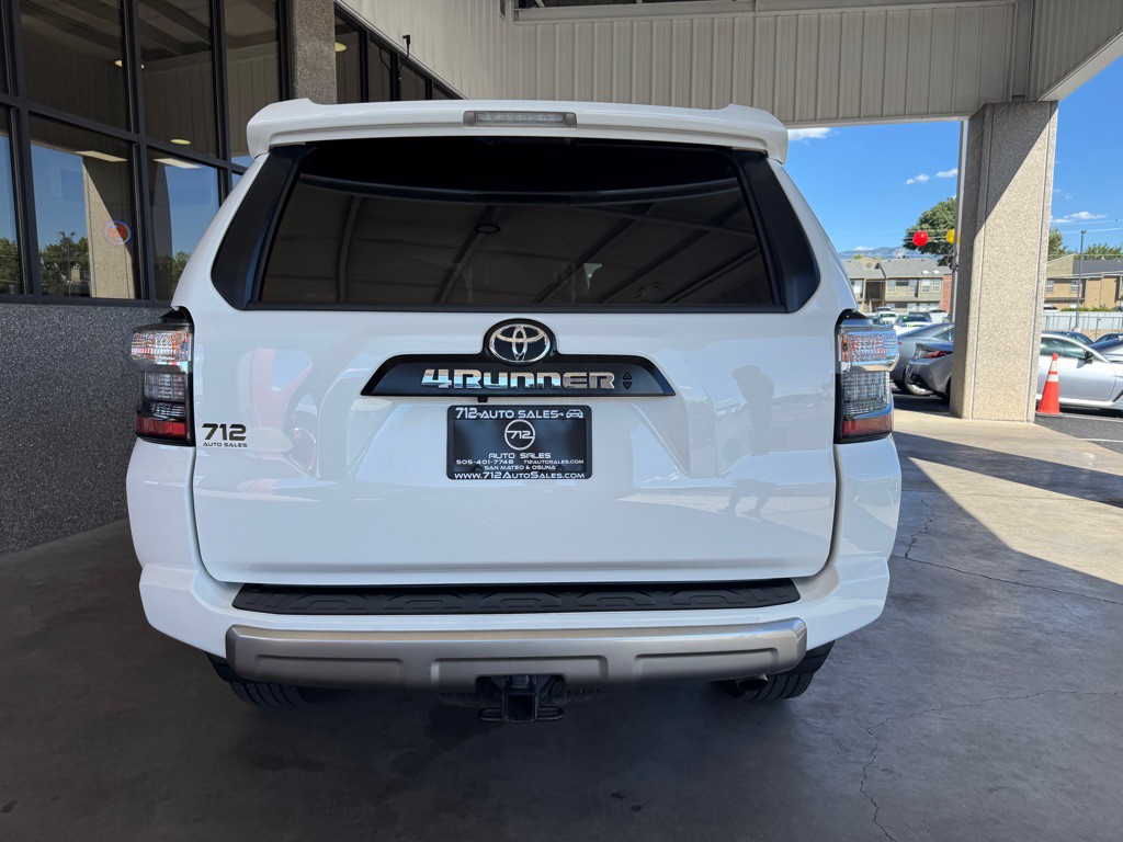 2021 Toyota 4Runner Image 37