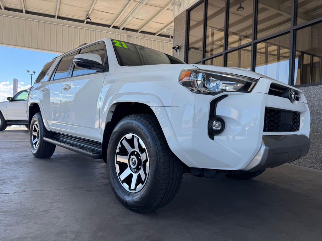 2021 Toyota 4Runner Image 43