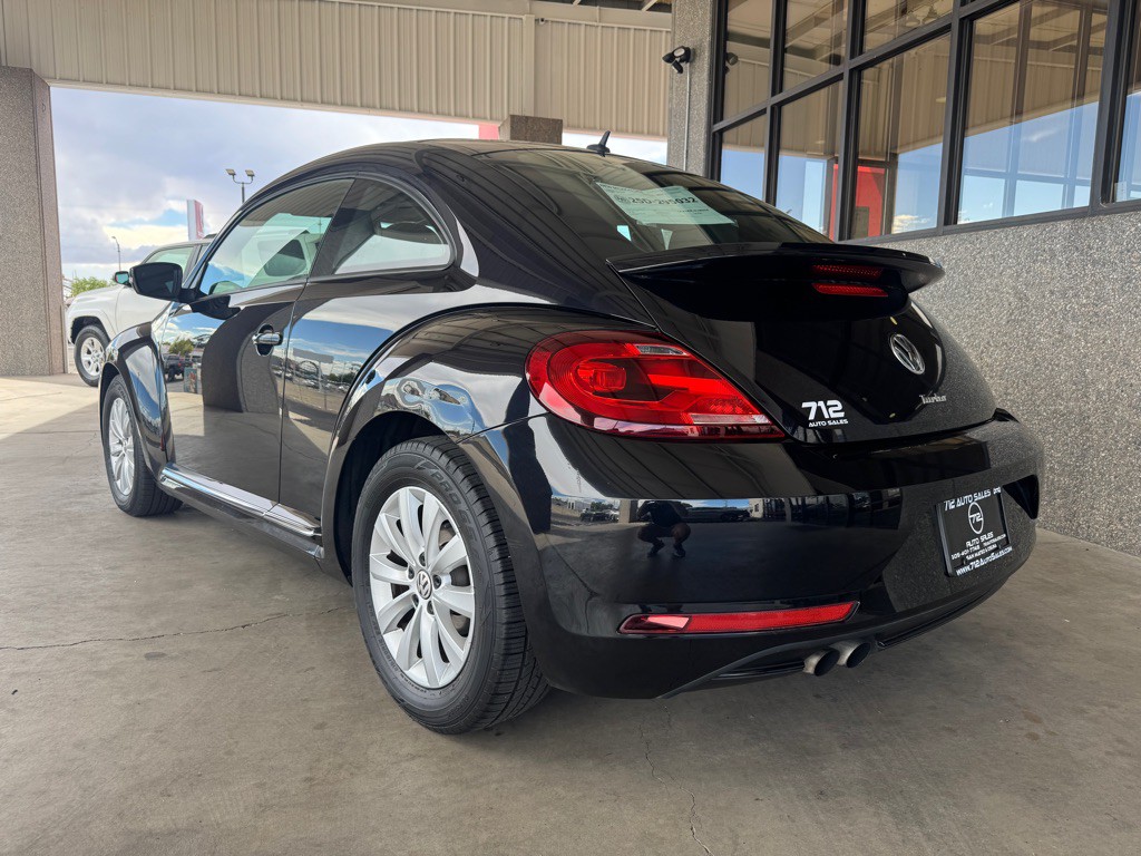 2019 Volkswagen Beetle Image 28