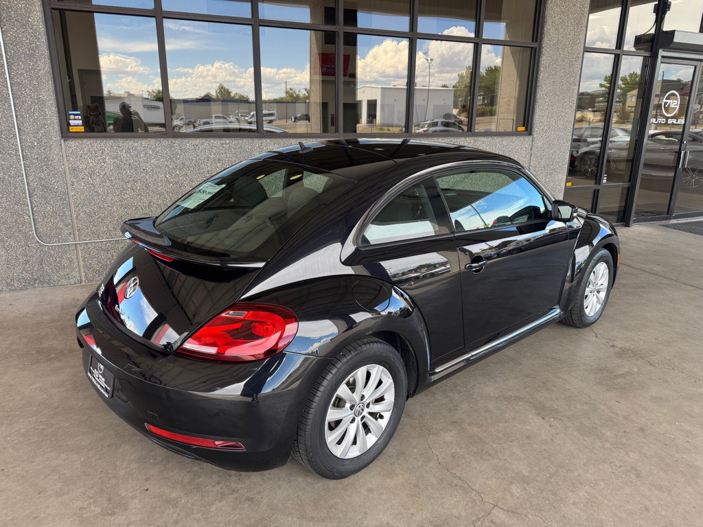 2019 Volkswagen Beetle Image 32