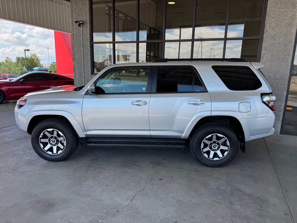 2024 Toyota 4Runner Image 2