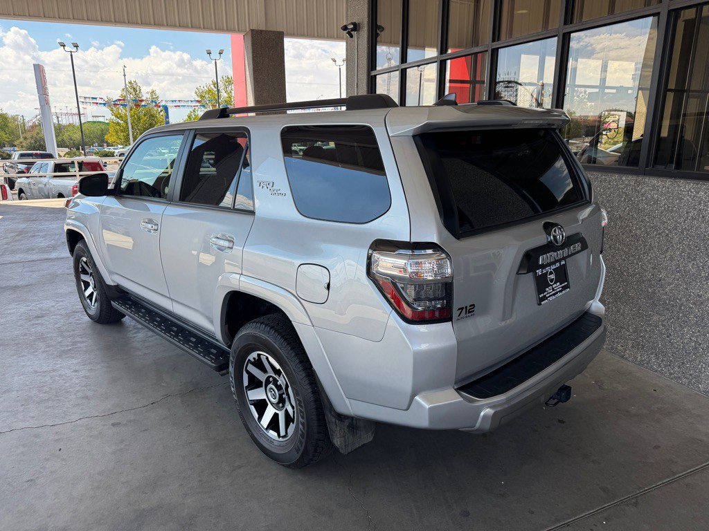 2024 Toyota 4Runner Image 32
