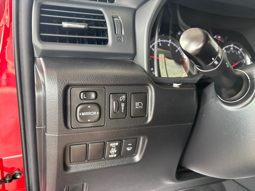 2024 Toyota 4Runner Image 18