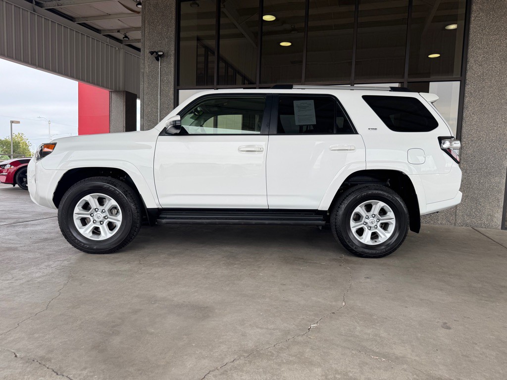 2024 Toyota 4Runner Image 30