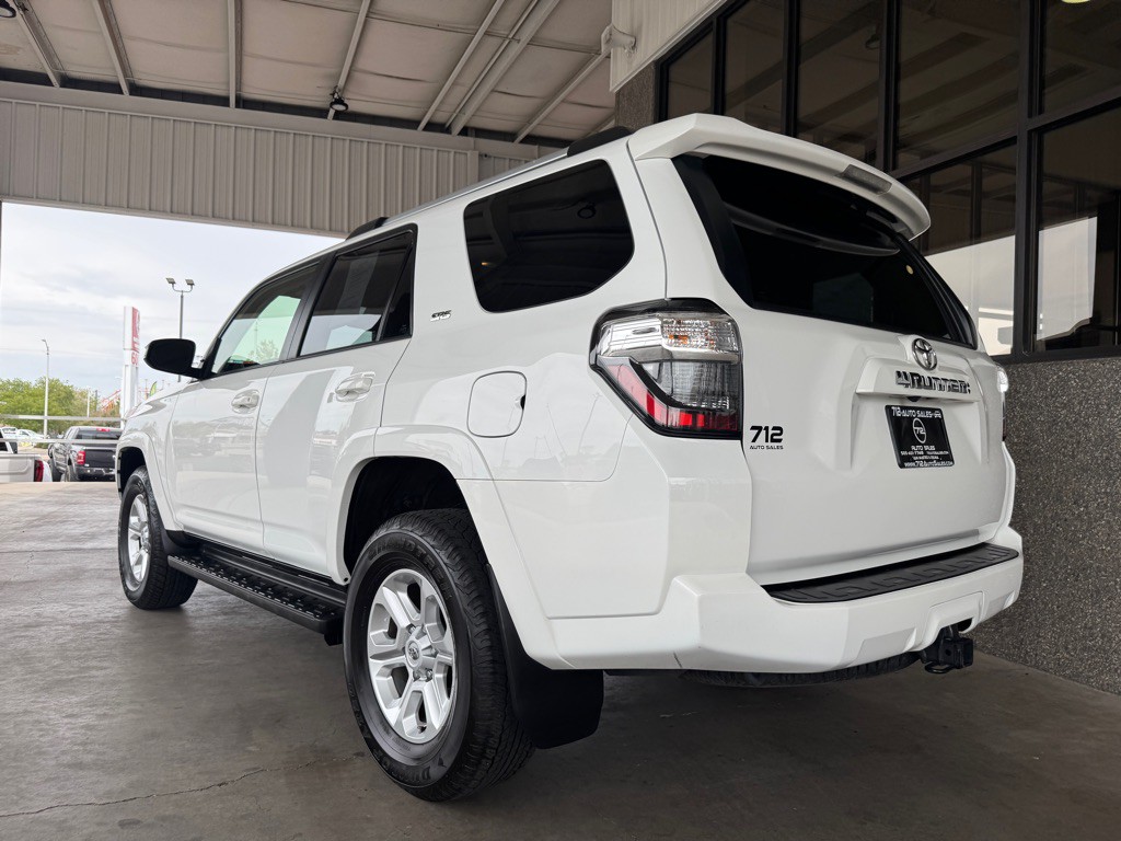 2024 Toyota 4Runner Image 32