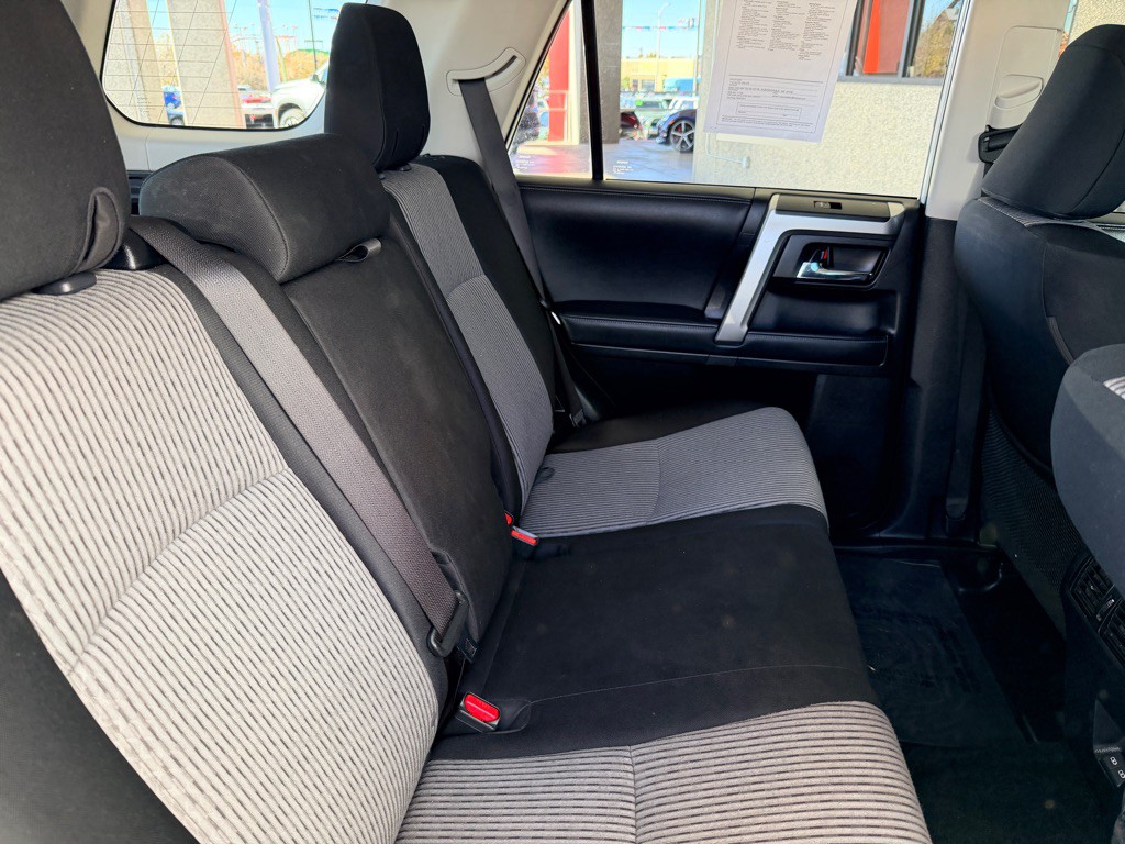 2024 Toyota 4Runner Image 19