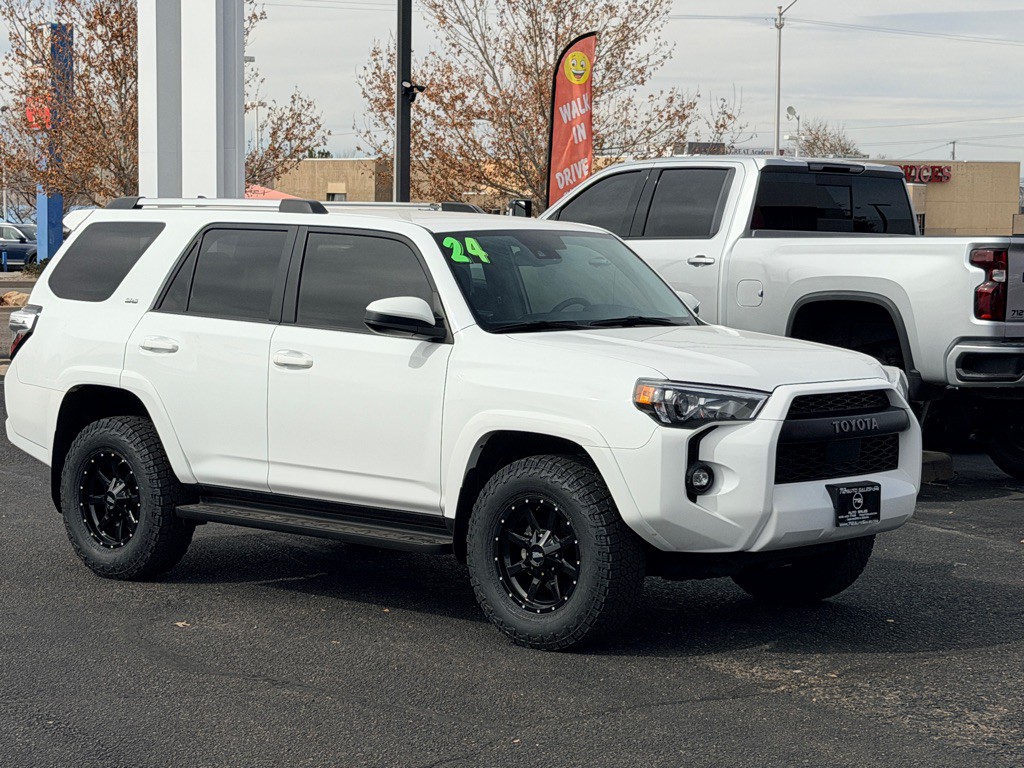 2024 Toyota 4Runner Image 25