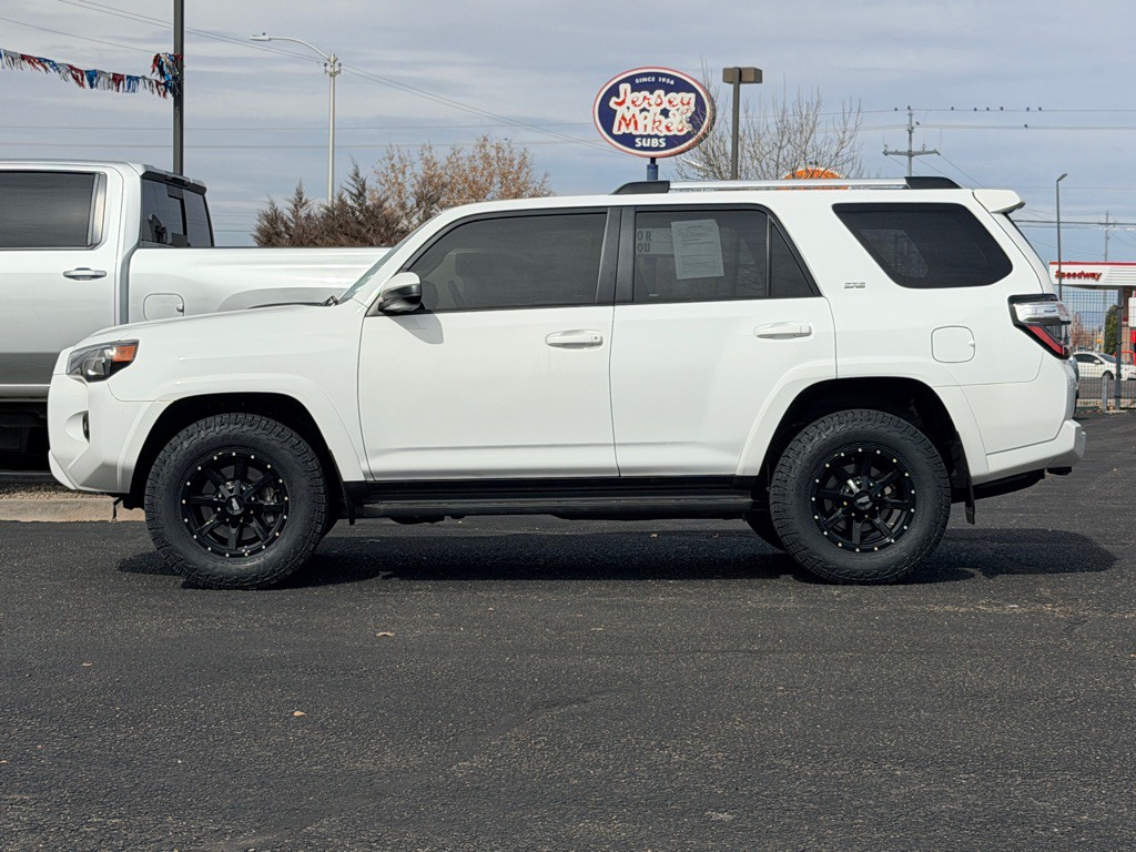 2024 Toyota 4Runner Image 30