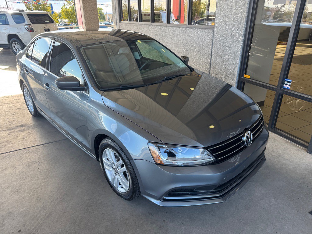 2017 Volkswagen Jetta Image 4