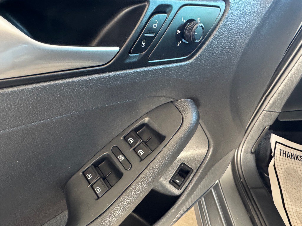 2017 Volkswagen Jetta Image 5
