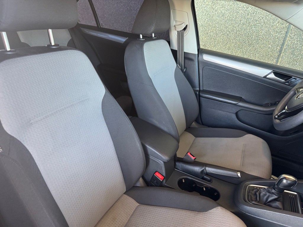 2017 Volkswagen Jetta Image 18