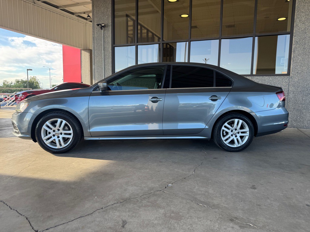 2017 Volkswagen Jetta Image 27
