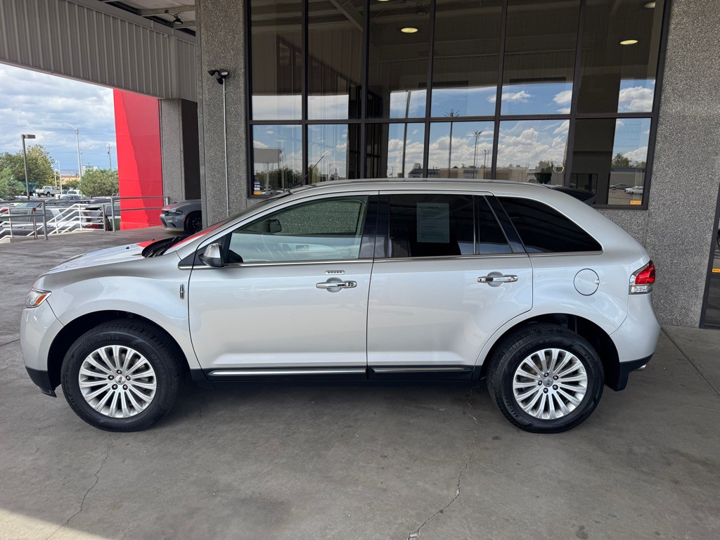 2014 Lincoln MKX Image 2