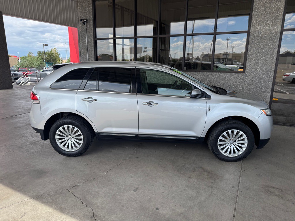 2014 Lincoln MKX Image 3
