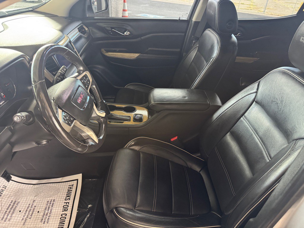 2018 GMC Acadia Image 7