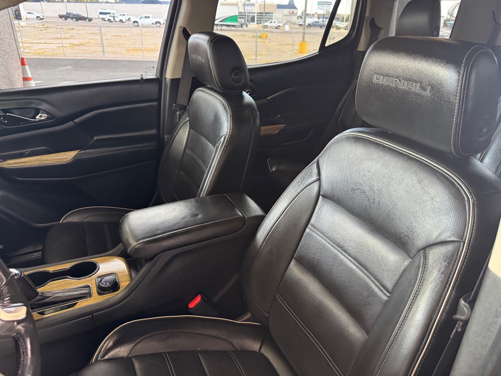2018 GMC Acadia Image 8