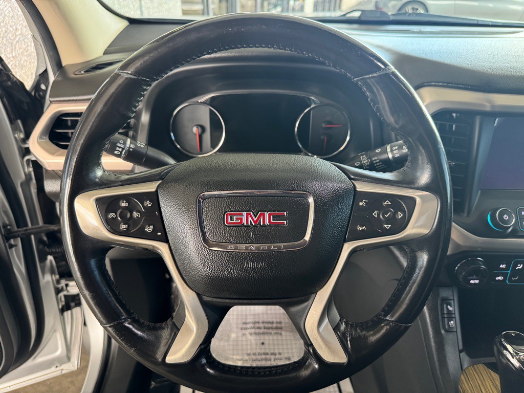 2018 GMC Acadia Image 10