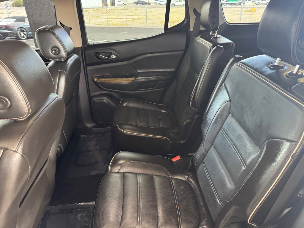 2018 GMC Acadia Image 17