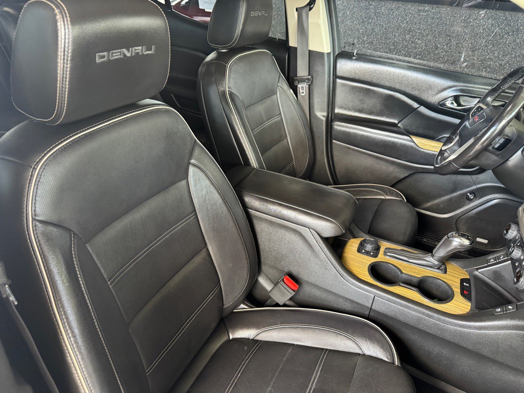 2018 GMC Acadia Image 24