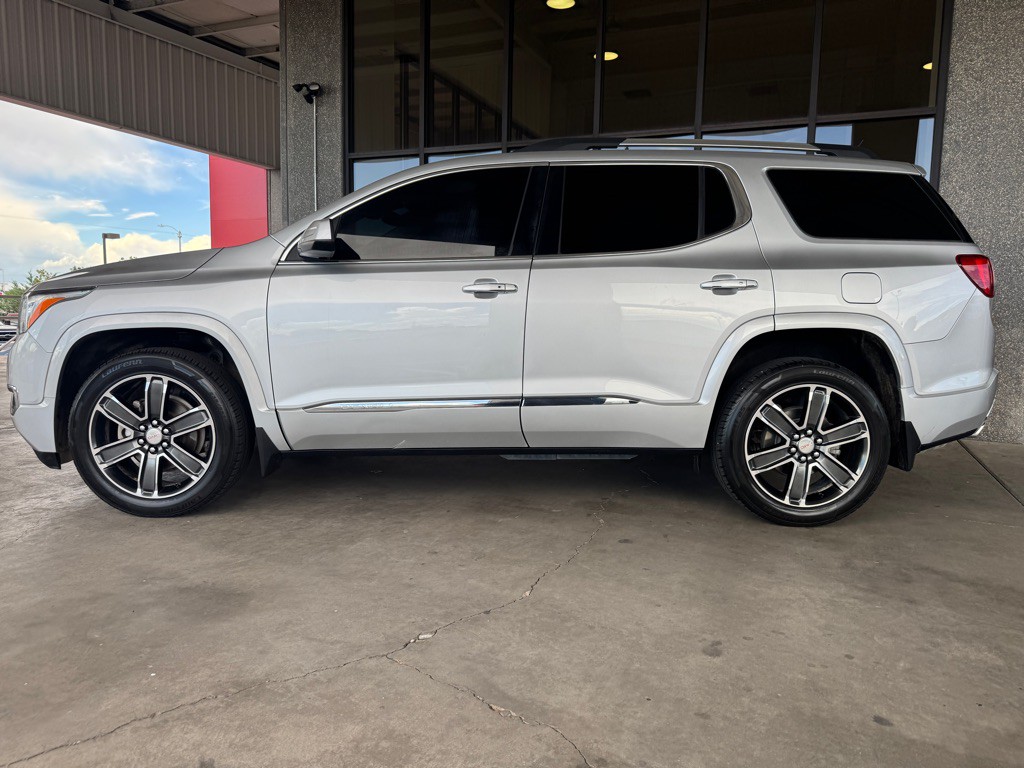 2018 GMC Acadia Image 35