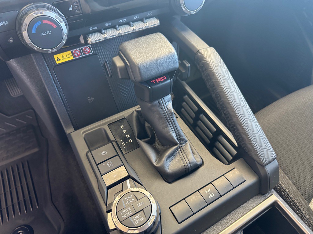 2025 Toyota 4Runner Image 14