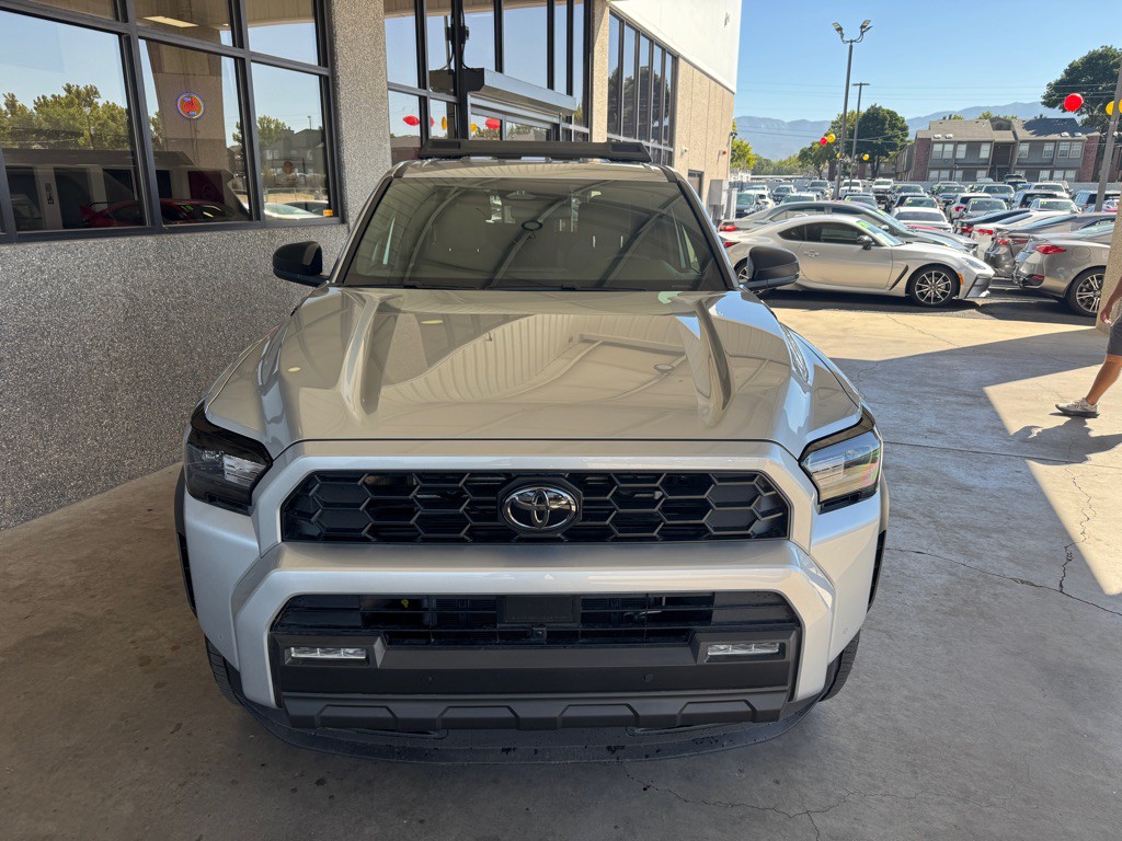 2025 Toyota 4Runner Image 25