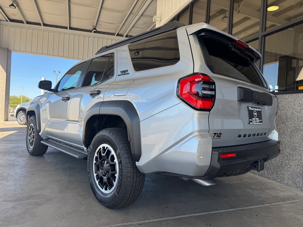 2025 Toyota 4Runner Image 32