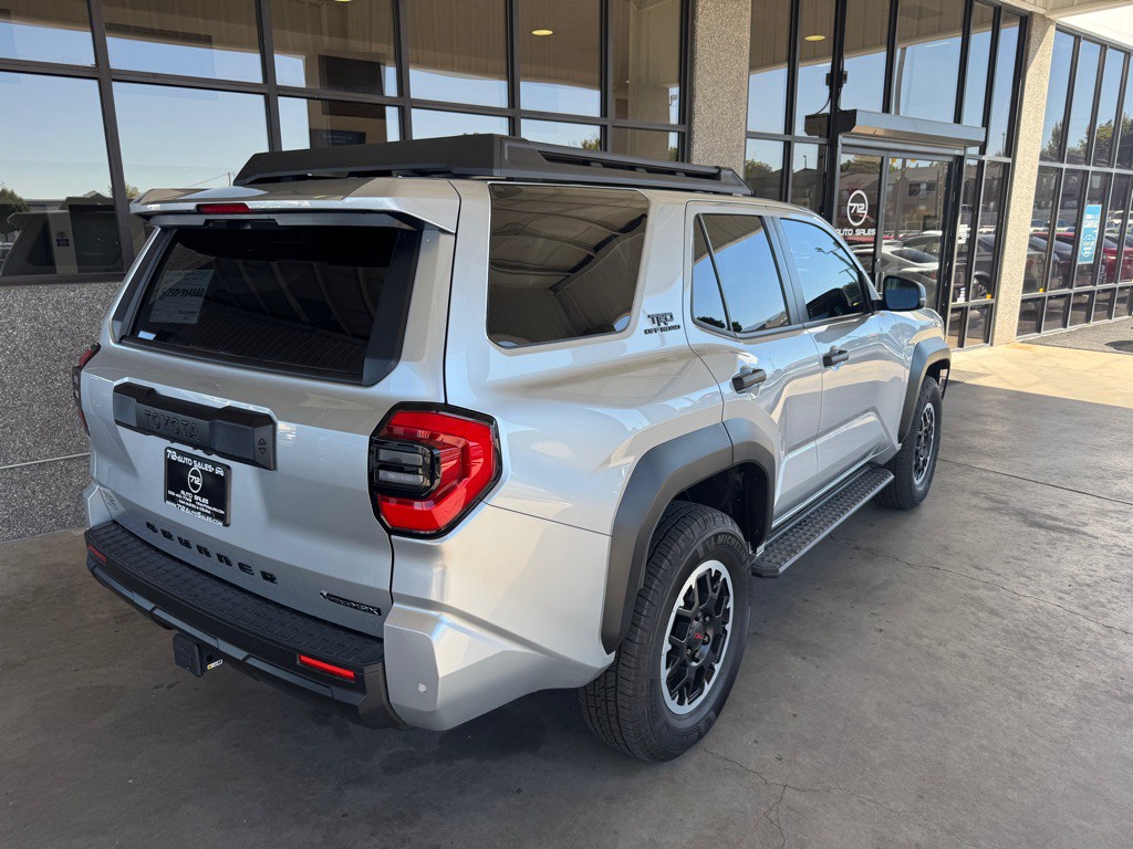 2025 Toyota 4Runner Image 38