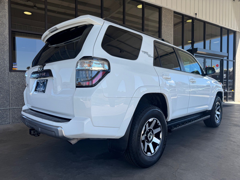 2023 Toyota 4Runner Image 40
