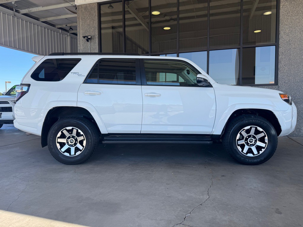 2023 Toyota 4Runner Image 42