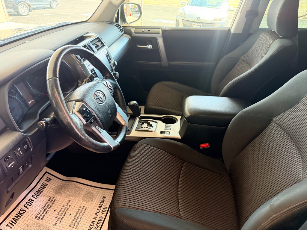 2022 Toyota 4Runner Image 6