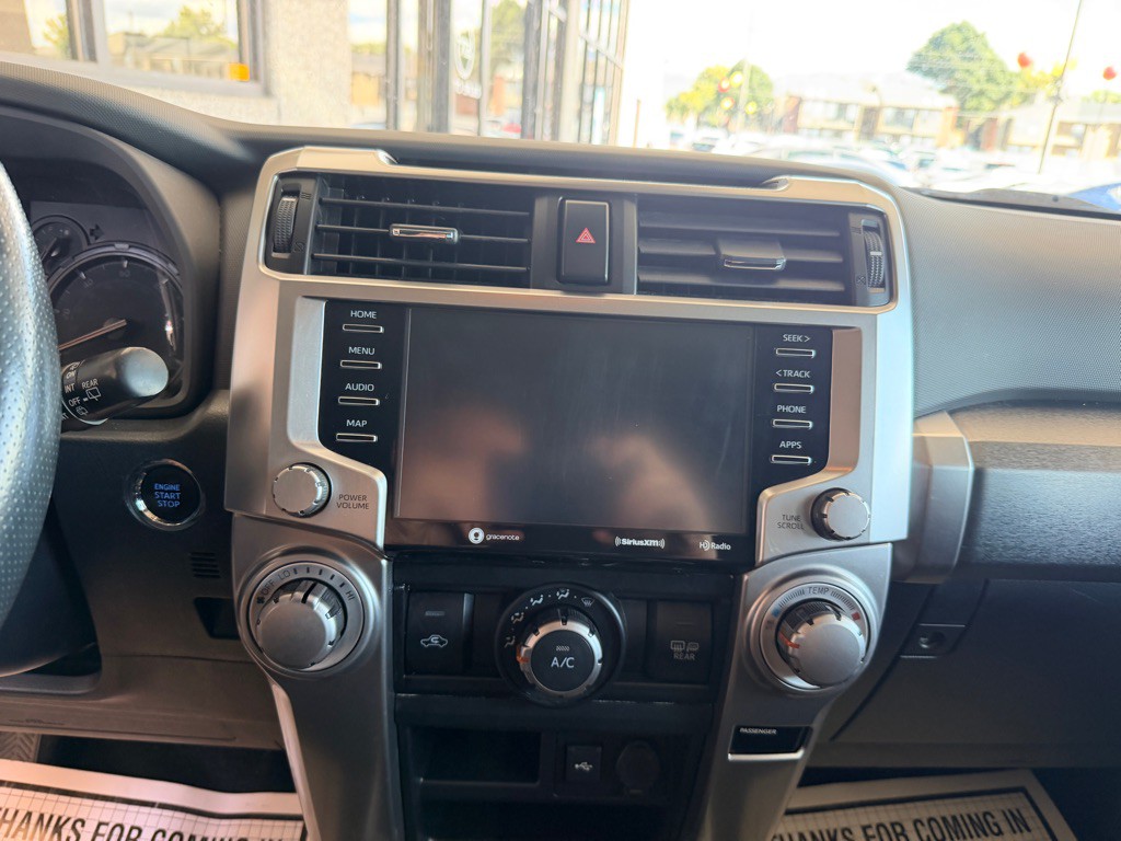 2022 Toyota 4Runner Image 13