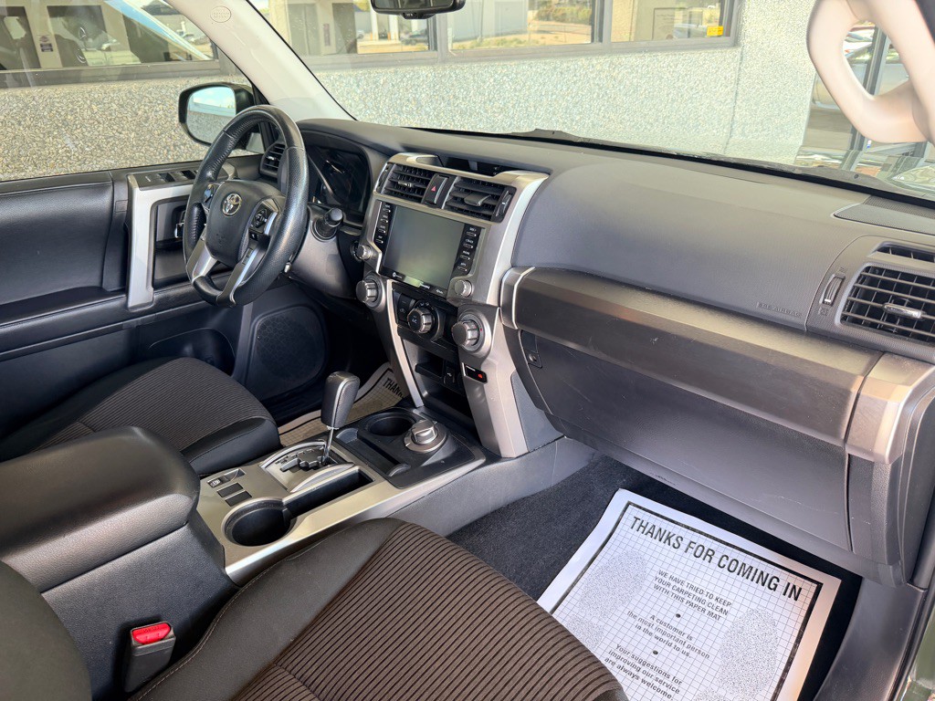 2022 Toyota 4Runner Image 21