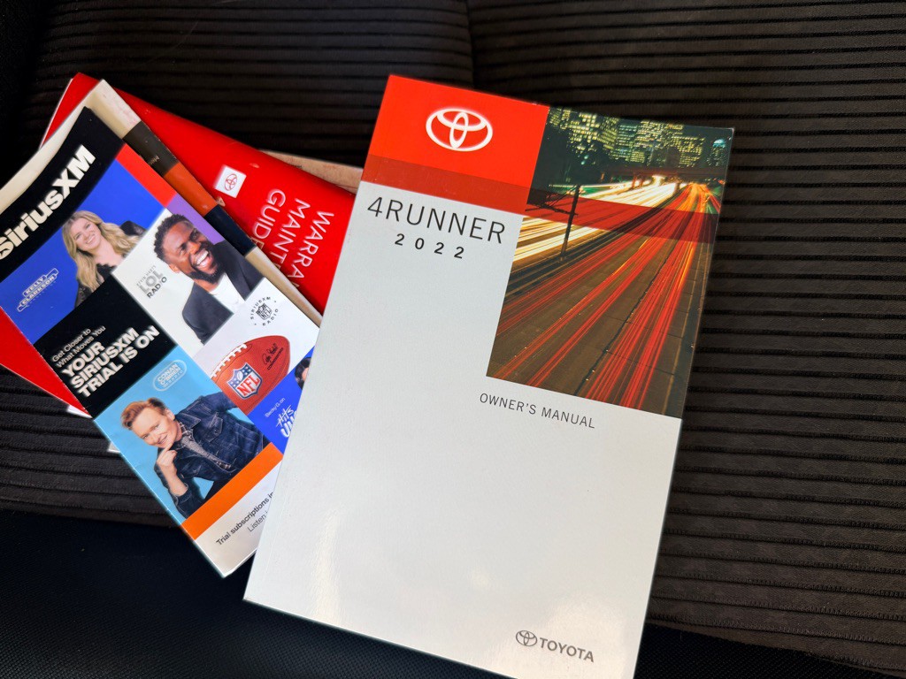 2022 Toyota 4Runner Image 22