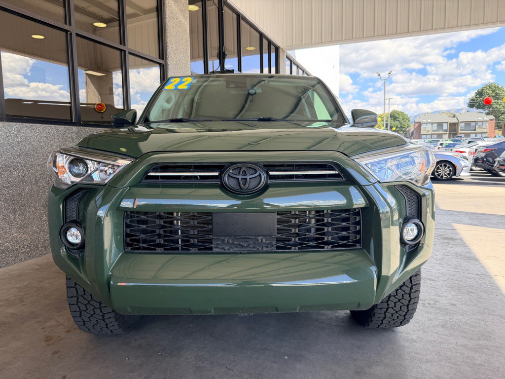 2022 Toyota 4Runner Image 24