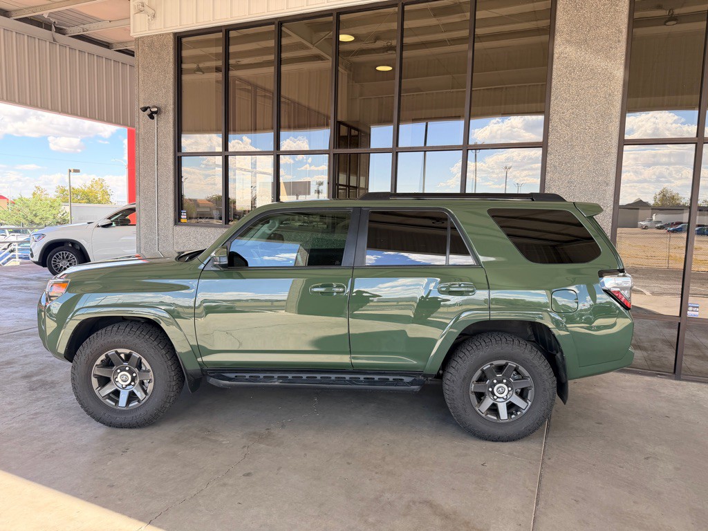 2022 Toyota 4Runner Image 27